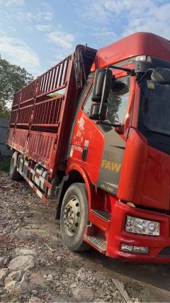 FAW Jiefang J6L 220 hp 4X2 6.75 m - фото 1