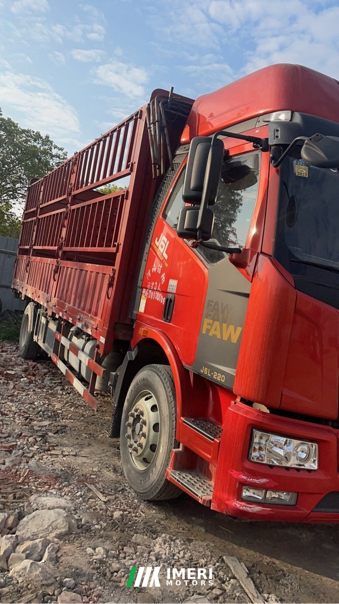 2020 FAW Jiefang J6L 220 hp 4X2 6.75 m