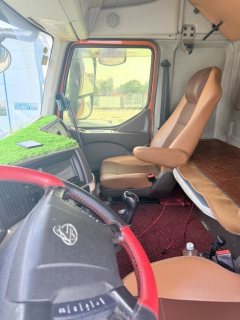 Dongfeng Liuzhou Chenglong H5 240 hp 4X2 6.8 m - фото 3