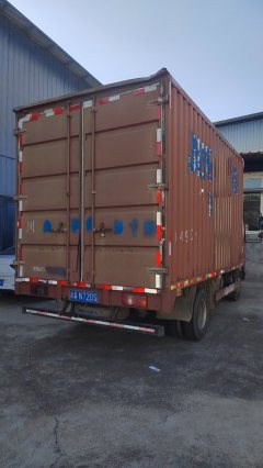 SINOTRUK HOWO Light Duty Truck Hanjiang 129 hp 4X2 4.15 m - фото 2