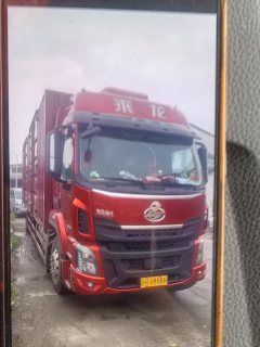 Dongfeng Liuzhou Chenglong H5 230 hp 4X2 6.8 m - фото 1