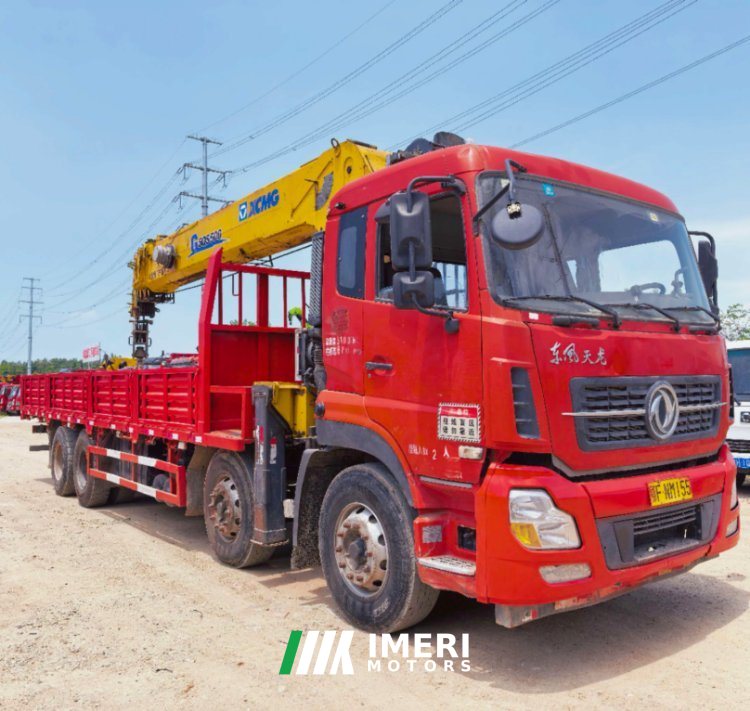 Dongfeng Tianlong 350 hp 8X4 8.5 m - грузовик из Китая