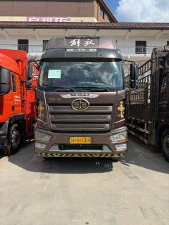 FAW Jiefang J6L 260 hp 4X2 6.75 m - фото 6