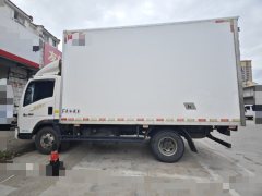 SINOTRUK HOWO Light Duty Truck Hanjiang M 160 hp 4X2 4.2 m - фото 4