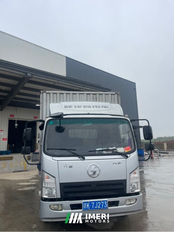 Shacman X9 148 hp 4X2 4.15 m - грузовик из Китая