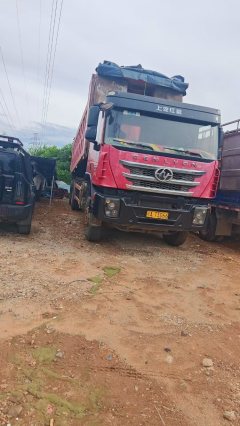 SAIC Hongyan Genlyon 350 hp 6X4 6.4 m - фото 2