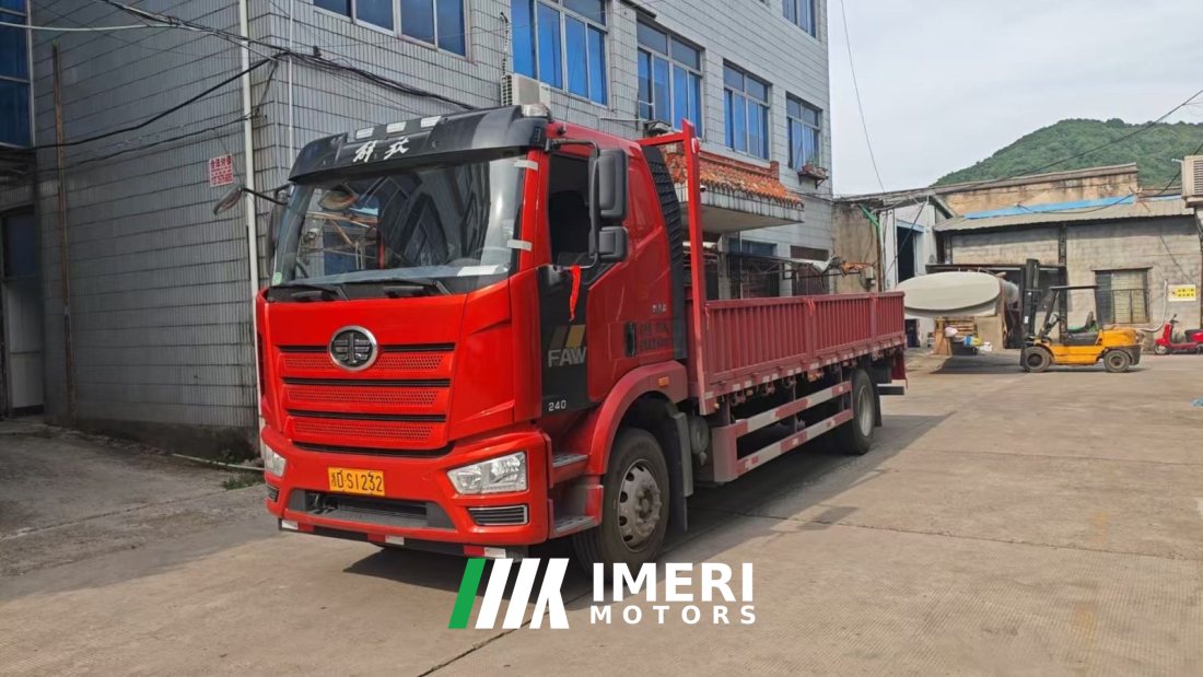 FAW Jiefang J6P 280 hp 6X2 - грузовик из Китая