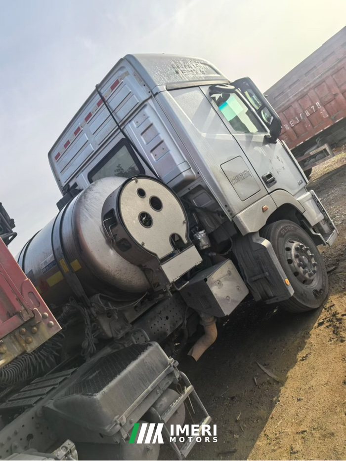 2024 Foton Auman GTL Xingyi Edition 530 hp 6X4