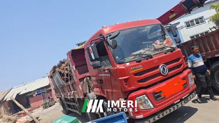 2020 Dongfeng Huashen D912 220 hp 6X2 7.2 m