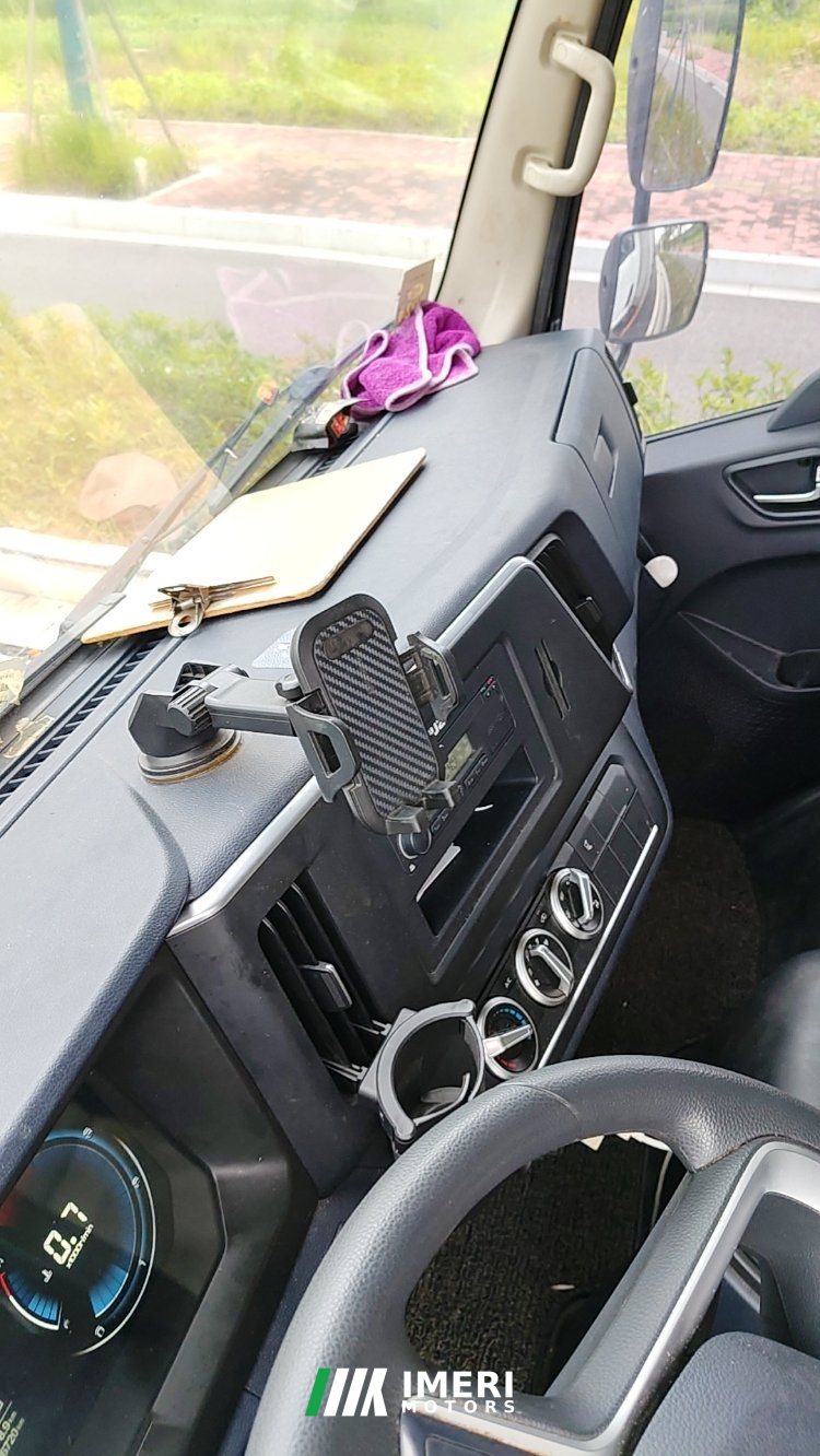 Jiangxi Isuzu EC 127 hp 4X2 4.2 m - грузовик из Китая