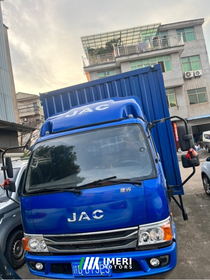 JAC H5 155 hp 4X2 4.15 m - грузовик из Китая