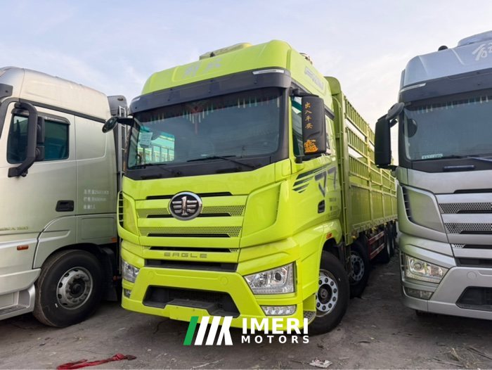 2023 FAW Jiefang J7 460 hp 8X4 9.4 m