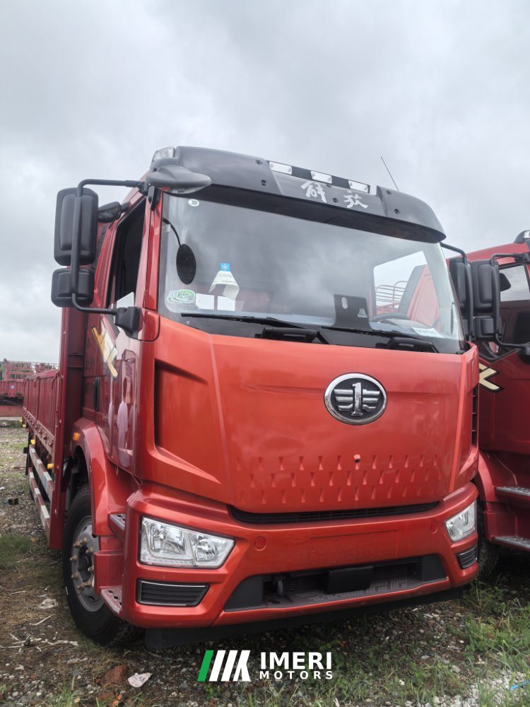 2026 FAW Jiefang J6L 240 hp 4X2 6.75 m