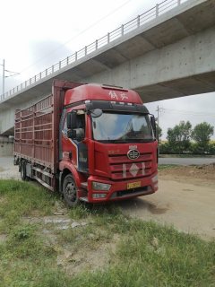 FAW Jiefang J6L 240 hp 4X2 6.8 m - фото 3