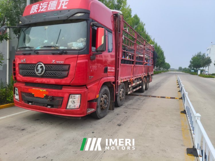 2019 Shacman Delong X3000 430 hp 8X2 9.5 m