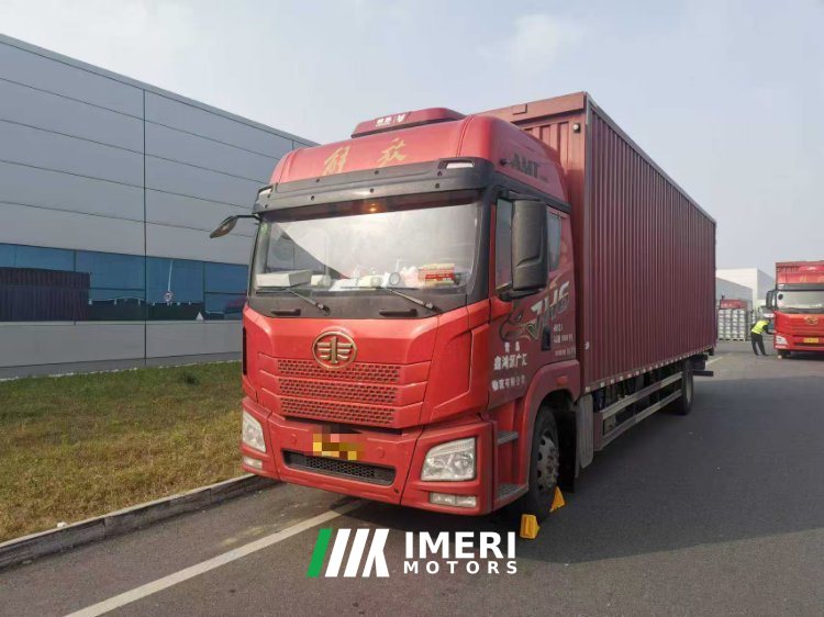 2024 FAW Jiefang J6P 320 hp 6X2 9.4 m