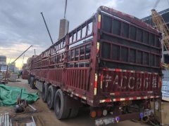 13 m x2.55 m 3 stake body semi-trailer - фото 1