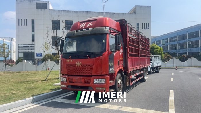FAW Jiefang J6L 240 hp 4X2 6.75 m - грузовик из Китая