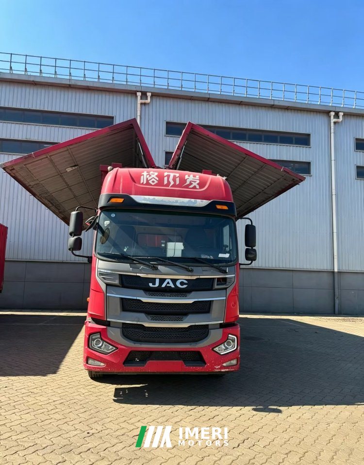 JAC Gallop Gelfa A5 220 hp 4X2 9.6 m - грузовик из Китая