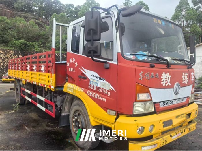 Dongfeng Jiayun 180 hp 4X2 6.75 m - грузовик из Китая