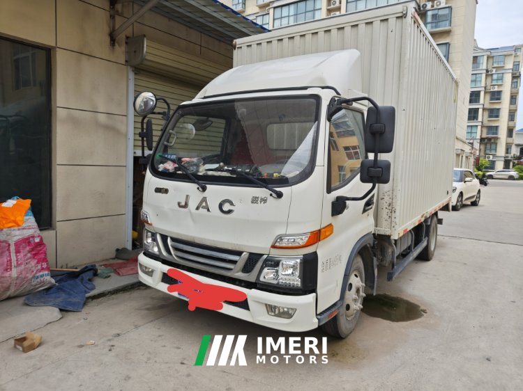 JAC Junling Jianghuai V5 140 hp 4X2 3.7 m - грузовик из Китая