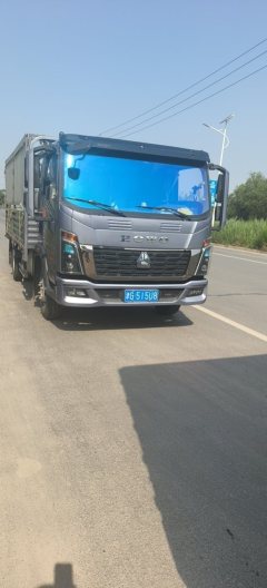 SINOTRUK HOWO Light Duty Truck Commander 140 hp 4X2 4.15 m - фото 3