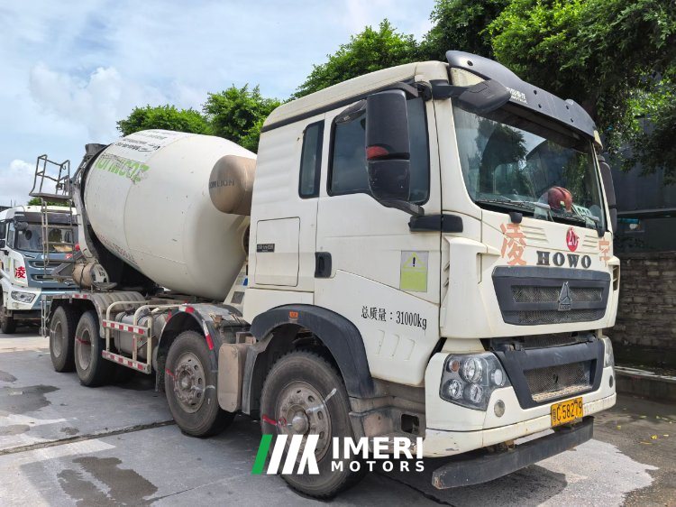 2021 Sinotruk HOWO TX7 340 hp 8X4