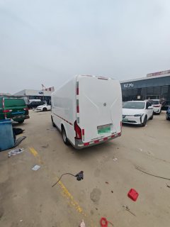Guangtong 3.1T 2 4.99 m BEV van truck 41.86kWh electric truck - фото 5