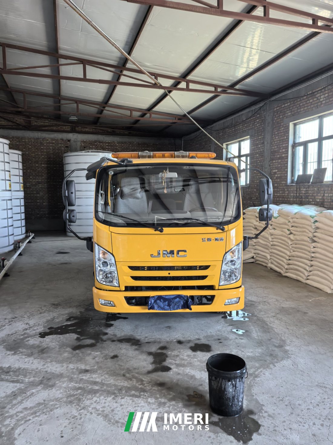 JMC Kevin 127 hp 4X2 3.2 m - грузовик из Китая