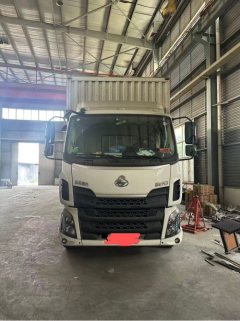 Dongfeng Liuzhou Chenglong M3 260 hp 4X2 9.7 m - фото 1