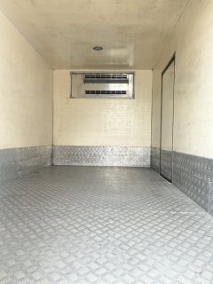Qingling Isuzu KV100 120 hp 4X2 4.2 m - фото 7