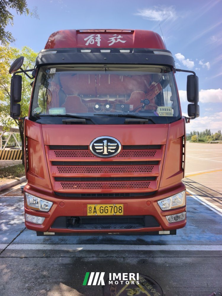 2024 FAW Jiefang J6L 240 hp 4X2 6.75 m