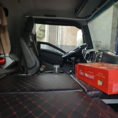 SINOTRUK HOWO Light Duty Truck 180 hp 4X2 4.15 m - фото 2