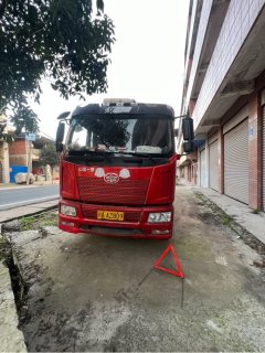 FAW Jiefang J6L 240 hp 4X2 6.8 m - фото 4