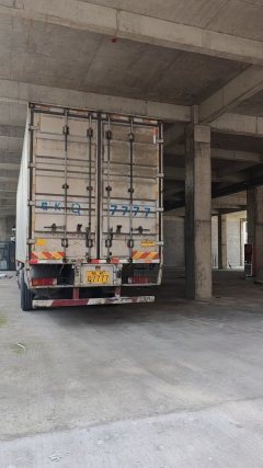 Foton Auman ETX 270 hp 4X2 9.53 m - фото 4