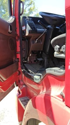 JAC Gallop Gelfa A5 220 hp 4X2 6.8 m - фото 4