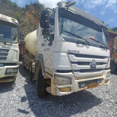 Sinotruk HOWO HOWO-7 380 hp 8X4 - фото 4