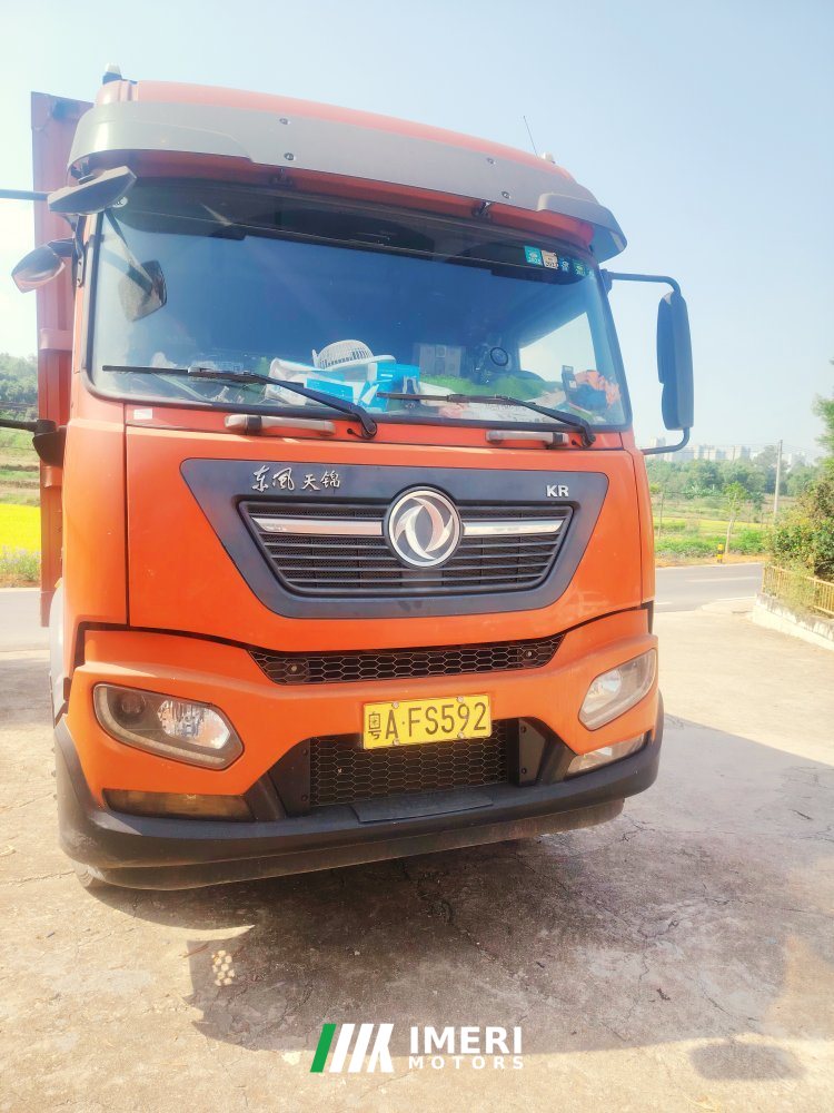 Dongfeng Tianjin KR 245 hp 4X2 9.8 m - грузовик из Китая