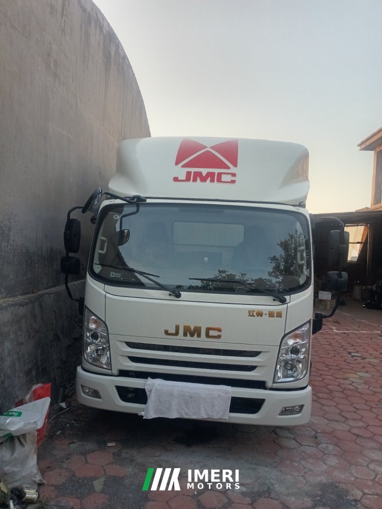 JMC Kevin 160 hp 4X2 4.2 m - грузовик из Китая