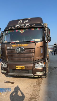 FAW Jiefang J6P 320 hp 6X2 9.4 m - фото 2