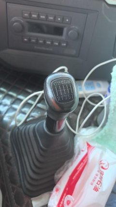 Foton Auman GTL 280 hp 4X4 9.6 m - фото 5