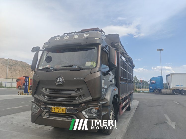 Sinotruk Hohan J5G 240 hp 4X2 6.75 m - грузовик из Китая