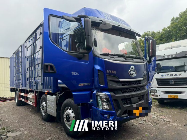 Dongfeng Liuzhou Chenglong H5 245 hp 6X2 9.7 m - грузовик из Китая
