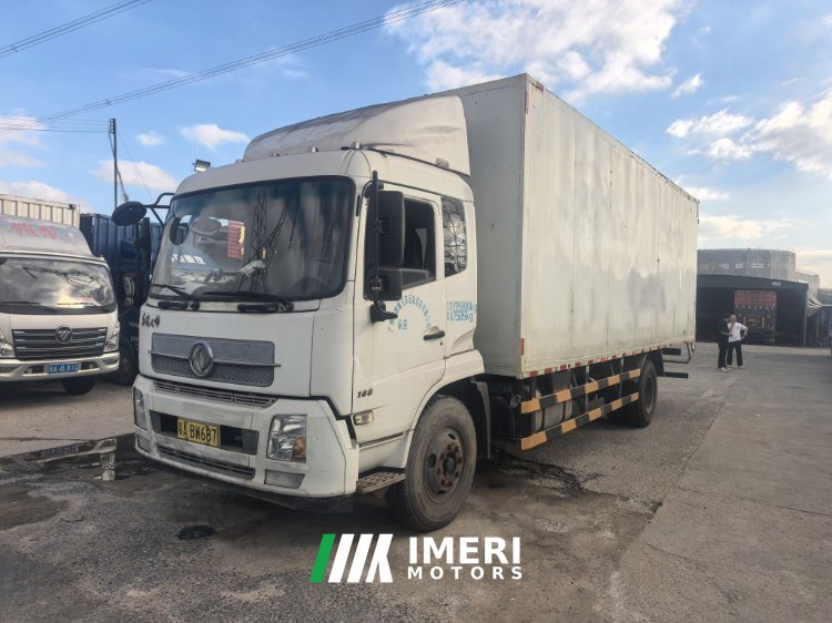 Dongfeng Tianjin 180 hp 4X2 7.7 m - грузовик из Китая