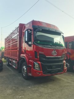 Dongfeng Liuzhou Chenglong H5 270 hp 4X2 6.8 m - фото 3