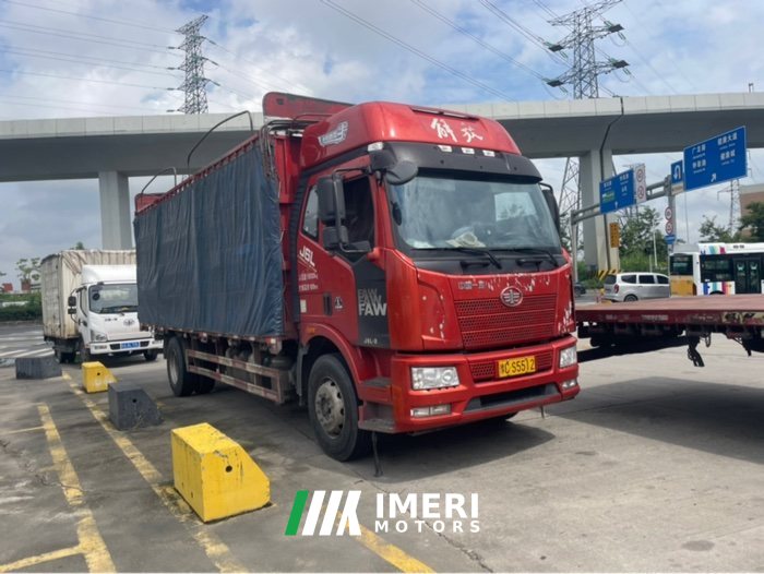 2022 FAW Jiefang J6L 220 hp 4X2 6.75 m