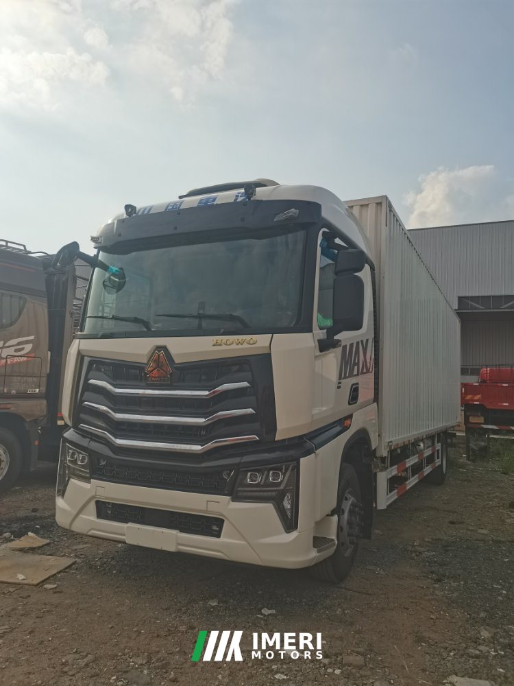 Sinotruk HOWO Max 290 hp 4X2 9.6 m - грузовик из Китая