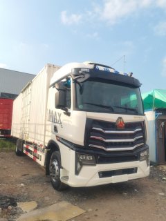 Sinotruk HOWO Max 290 hp 4X2 9.6 m - фото 3