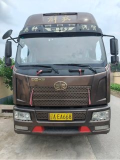 FAW Jiefang J6L 240 hp 4X2 6.8 m - фото 4