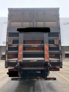 Sinotruk HOWO MATE 240 hp 4X2 9.65 m - фото 2